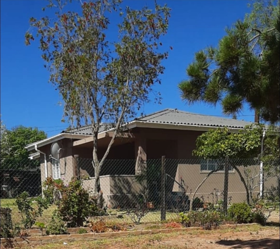 2 Bedroom Property for Sale in Uniondale Western Cape